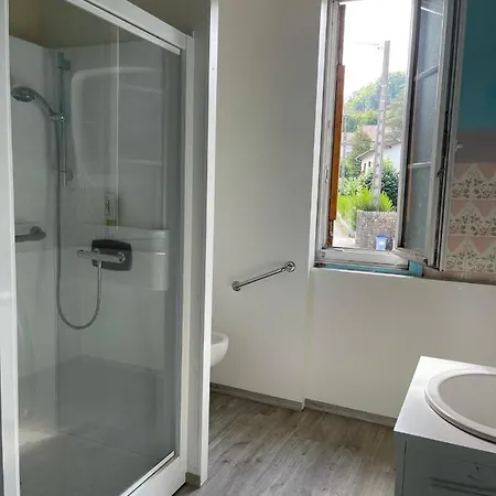 Logement Des Salines Montmorot